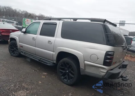 2004 Chevrolet Suburban 1500 Z71 z USA, uszkodzony, nr VIN 3GNFK16Z74G252966